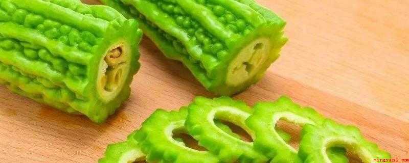 苦瓜汤能放什么一起煲