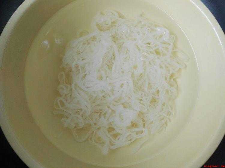 怎么炒河粉(干河粉怎么做才能做好吃)