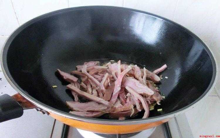 肚丝怎么炒(熟猪肚的食材准备,你知道吗?)