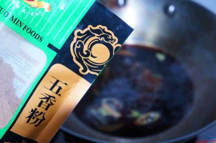 熏鱼怎么做（鱼整理整洁,除掉首尾,中区切割成厚片）
