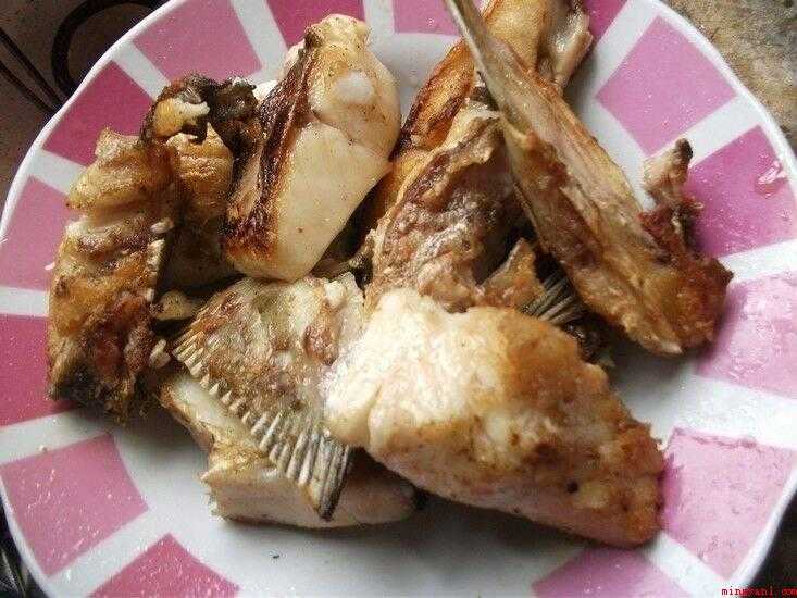 草鱼怎么炒好吃(红椒焖的做法,简单又好吃)
