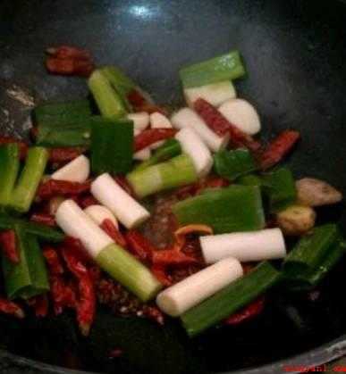 怎么炒龙虾(炸龙虾的材料,简单又好吃)