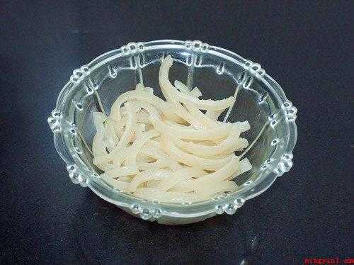 怎么炒猪皮好吃(胶原蛋白质与结合水的能力有关)