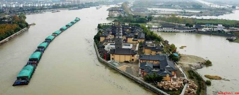 京杭运河建于什么时候谁建的(京杭大运河建于春秋时期,由杨迪皇帝杨光主持)