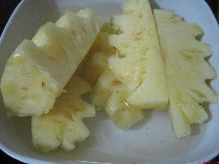 刨冰怎么做(多功能料理机粉碎,用擀面棍敲碎,凹凸感)