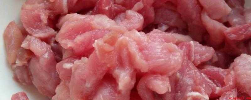 瘦肉怎么做好吃(鸡脚苦瓜瘦肉汤,快速炒瘦肉,变色后上菜备用)