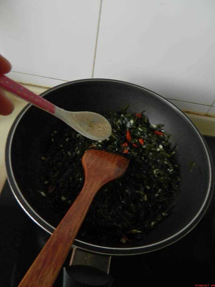 怎么炒海带丝(海带是一种营养丰富的食用)