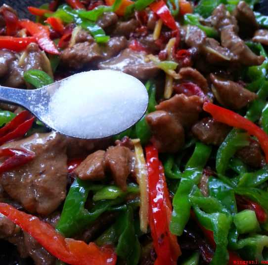 怎么做炒羊肉(羊肉发热量比牛羊肉要高,多吃羊肉有利于提升身体免疫力)