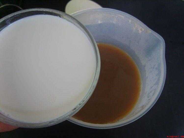 豆奶怎么做(红豆(提早泡软)、桂圆、枸杞子清洗)
