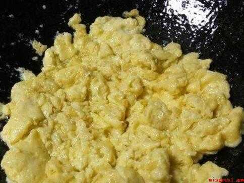 番茄炒蛋怎么炒(鸡蛋的做法_健康频道)