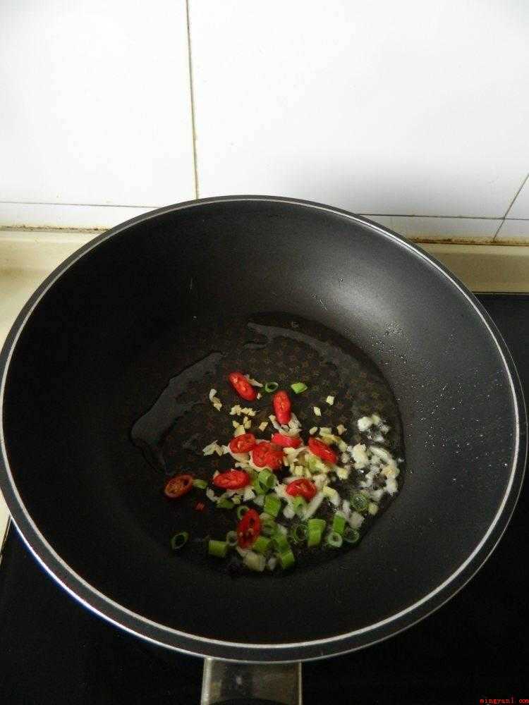 怎么炒海带丝(海带是一种营养丰富的食用)