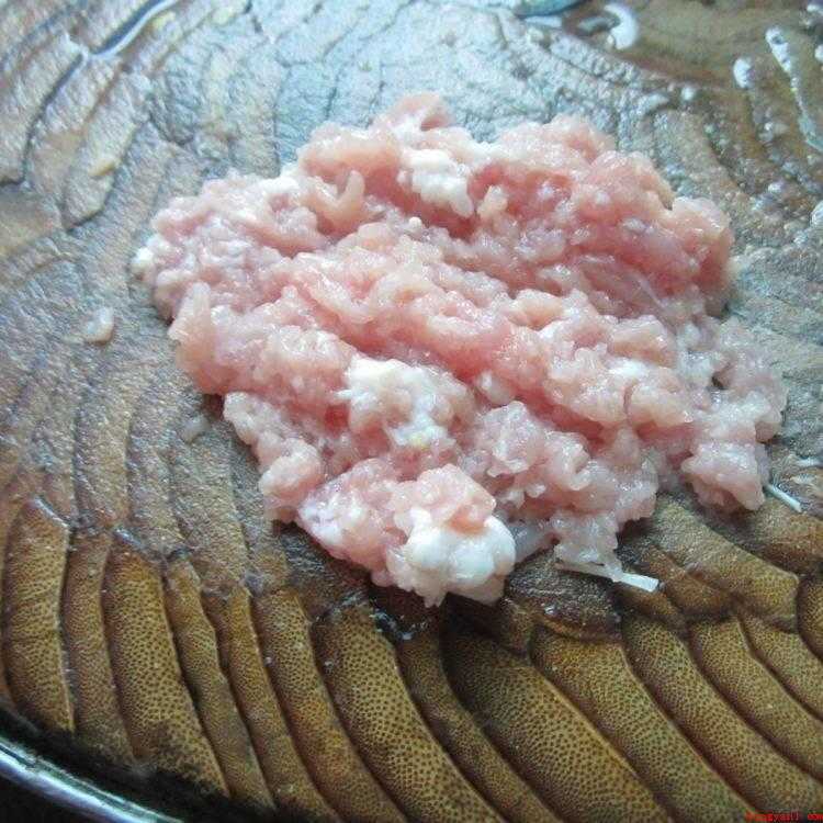清水丸子肉馅怎么调(小火煮丸子营养成分 )