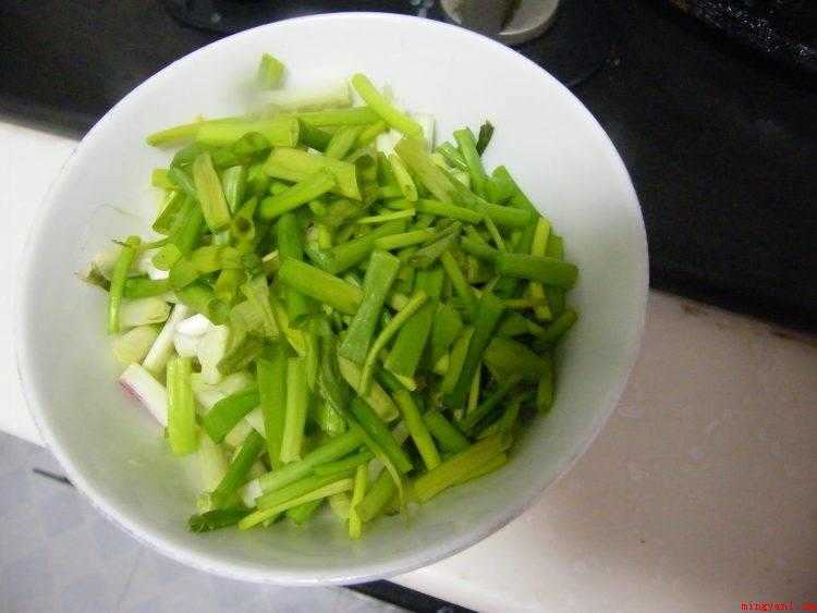猪小肠怎么炒(猪大肠爆炒最为口味,湘菜一般喜欢爆炒做法,趁热食用非常美味_)