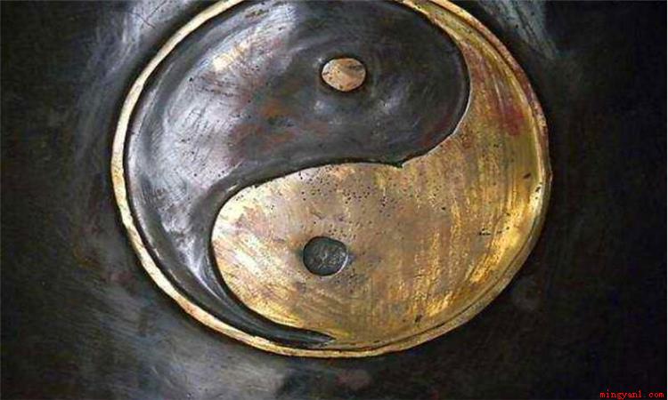乾坤是什么意思(《周易》用干代表天和阳,用坤代表地和阴。)