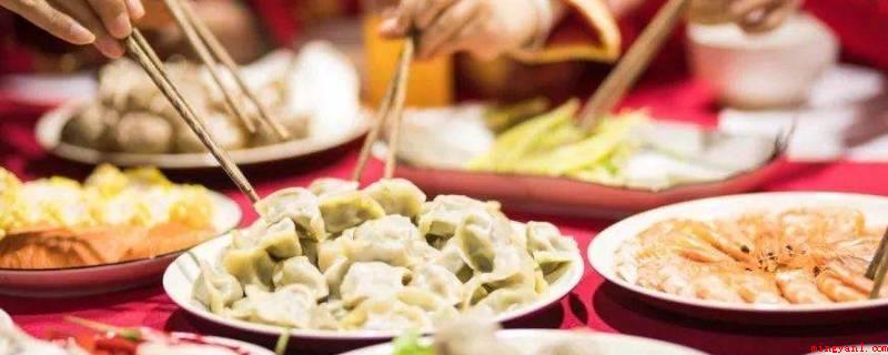 过年下午的饭叫什么