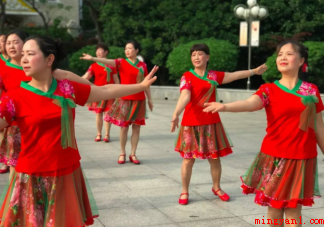 蚂蚁庄园跳广场舞锻炼时间是越长越好吗 跳广场舞要注意什么 蚂蚁庄园跳广场舞锻炼时间是越长越好吗