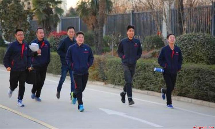 洞房花烛夜、新婚添龙凤、金榜提名时、他乡遇故知、升官又晋爵、