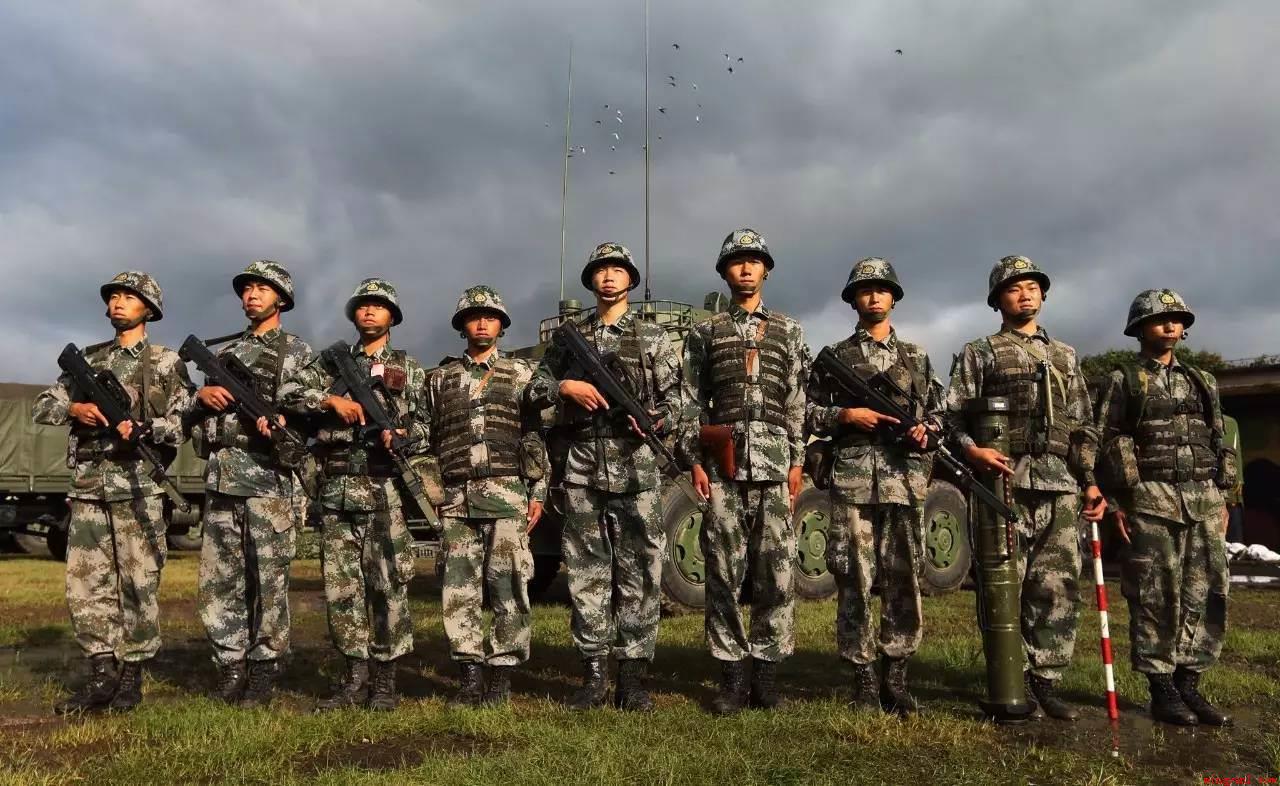 一个连是多少人(中国目前一个标准的步兵连有120人到150人左右)