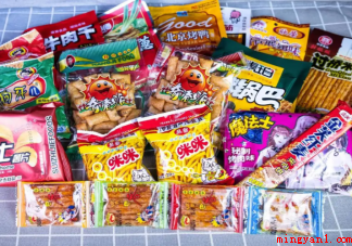 该不该让孩子吃零食 要不要给孩子买零食 该不该让孩子吃零食(该不该让孩子吃零食 要不要给孩子买零食)