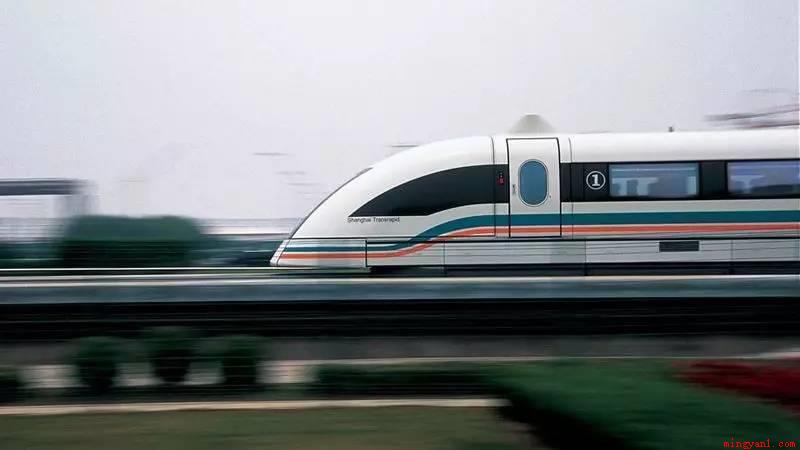中国第一台磁悬浮列车来自哪里(中国第一辆磁悬浮列车(买自德国))