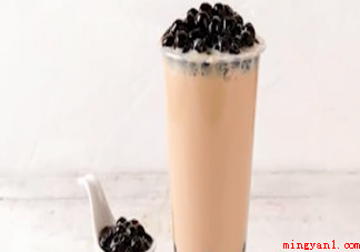 24岁男子每天喝4杯奶茶进ICU 奶茶能天天喝吗 24岁男子每天喝4杯奶茶进ICU(24岁男子每天喝4杯奶茶,被查出多种“老年病”)