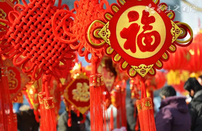 六字大明咒怎么念(六字大明咒,是哪六个字,怎么读)