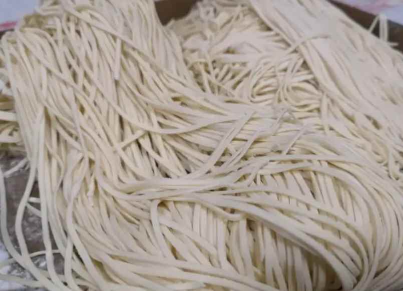 面条一般要煮几分钟(干面条一般煮5分钟最好吃)
