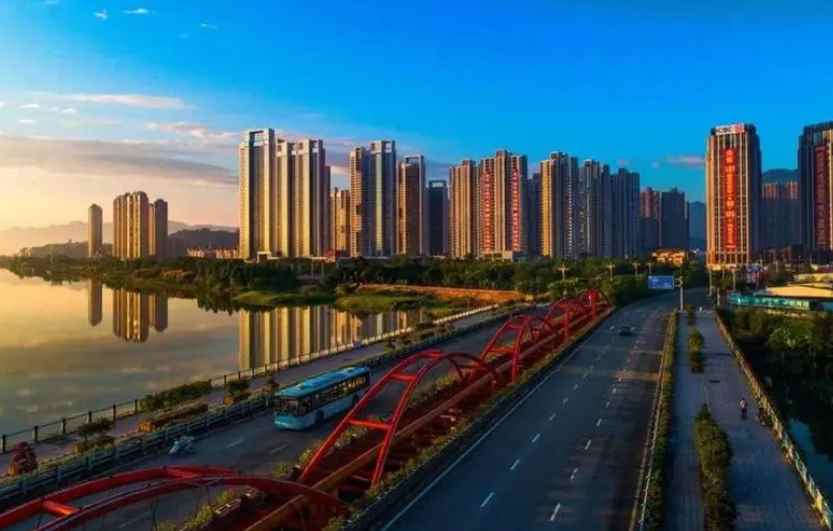 闽j是哪里的车牌(宁德市土地总面积2014)