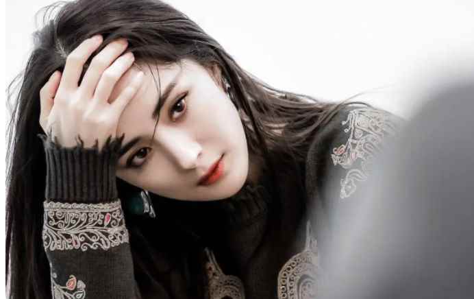 杨幂二胎的老公是谁的(她曾获得第24届、第26届中国电视金鹰奖提名)