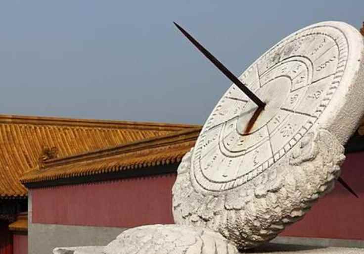 午时五刻是几点(十二时辰是古人根据一日间太阳出没的自然规律、天色的变化以及自)