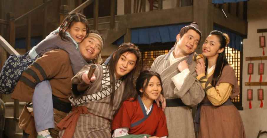 电视剧《武林外传》中佟湘玉的扮演者是谁？