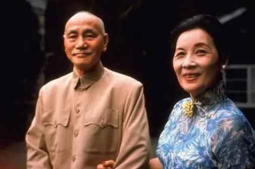 常凯申是谁(《从大历史的角度读蒋介石》评价)