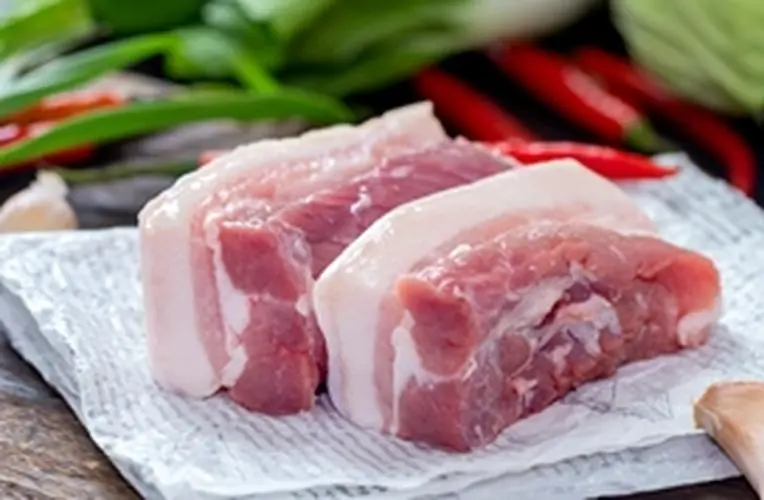 回民为什么不吃猪肉(回族的起源公元7世纪中叶,大批波斯和阿拉伯商人经)
