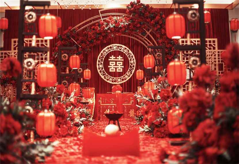 女生几岁可以结婚(结婚纪念日送老婆什么礼物)