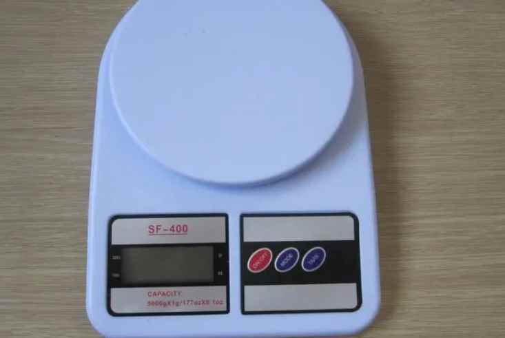 200ml是几两(毫升与克是不能直接等于的,毫升是体积单位,克是重量单位)