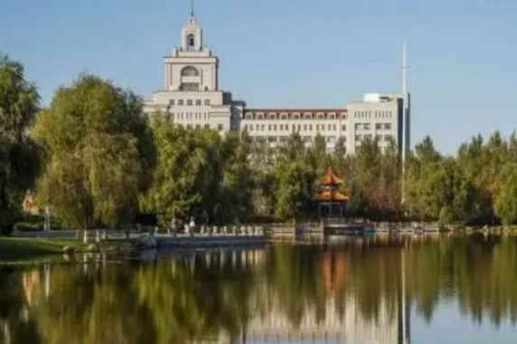 哈尔滨商业大学是几本(哈尔滨商业大学重点专业介绍)