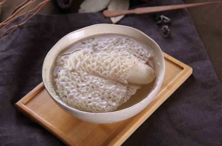 竹荪煮多久(竹荪用冷水还是热水泡都可以)