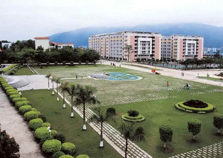 肇庆学院是几本(肇庆学院属于本科录取批次吗)