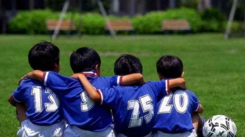 男生多高算是完美身高(男生最佳身高是多少1米8并没有想象中受欢迎)