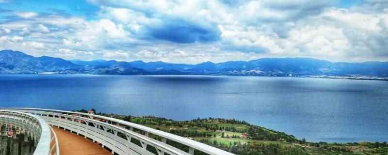 扶仙湖（中国最大蓄水量湖泊、最大高原深水湖、属南盘江水系）