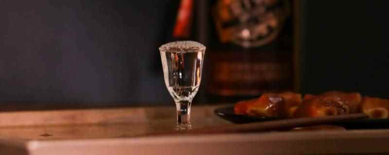 连喝好几杯酒叫什么(连喝好几杯酒叫三爵酒)
