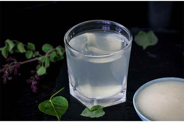 蜂蜜水3.jpg 蜂蜜水的作用与功效