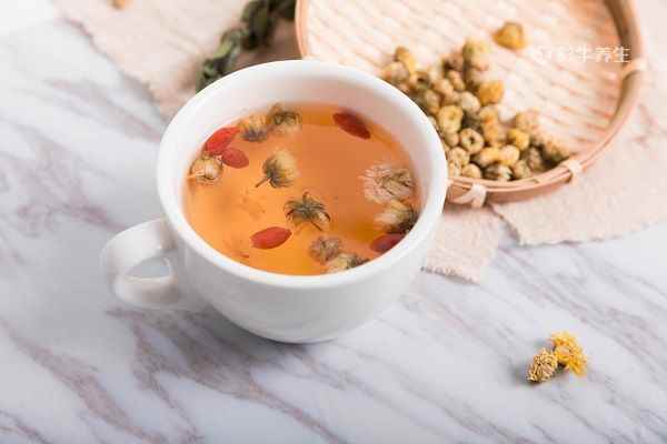 菊花和枸杞泡茶1.jpg 什么茶生津