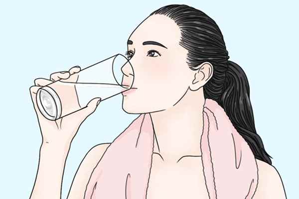 塑料杯子喝冷水有害吗