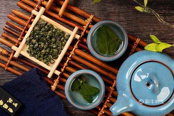 桑叶泡水喝2.jpg 喝桑叶茶有什么好处和坏处