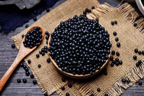 黑豆3.jpg 吃黑豆有啥好处