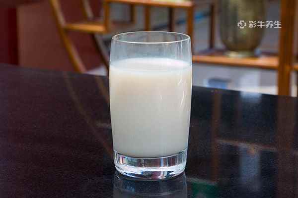 喝豆浆2.jpg 黑豆浆可以促进卵泡发育吗