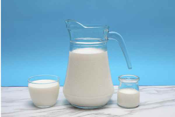 每天喝牛奶能长高吗