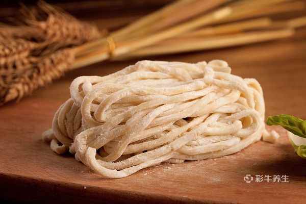 荞麦面条1.jpg 排结石的食物有哪些