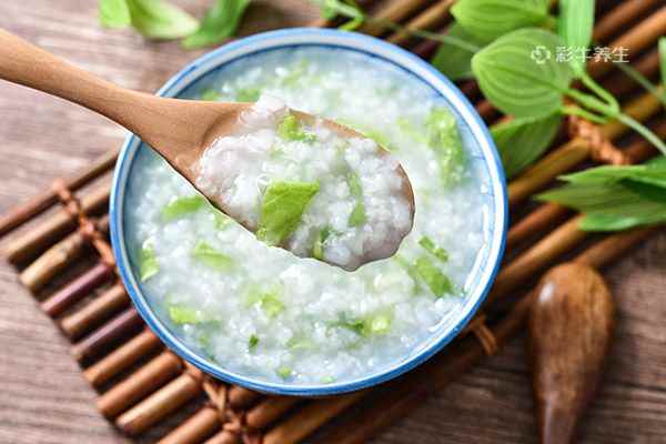 白米粥1.jpg 荨麻疹吃什么食物好